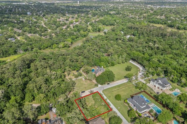 508 Independence Drive, Friendswood, TX 77546