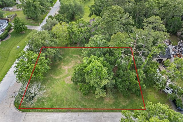 508 Independence Drive, Friendswood, TX 77546