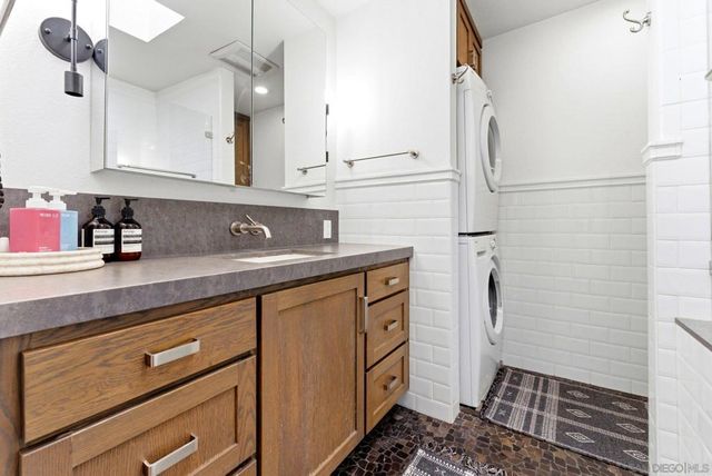 3774 Keating St, San Diego, CA 92110