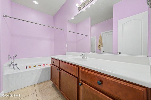 11427 W Spear Shaft Drive, Marana, AZ 85658