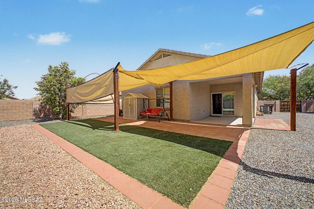 11427 W Spear Shaft Drive, Marana, AZ 85658