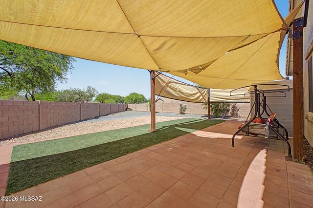 11427 W Spear Shaft Drive, Marana, AZ 85658