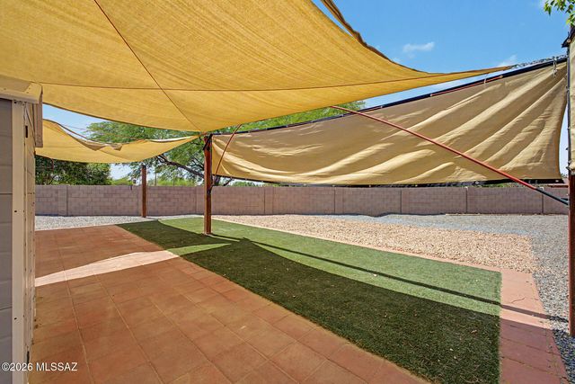 11427 W Spear Shaft Drive, Marana, AZ 85658