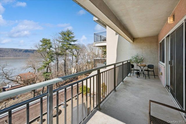 1020 Warburton Avenue 5A, Yonkers, NY 10701