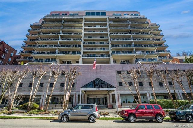 1020 Warburton Avenue 5A, Yonkers, NY 10701