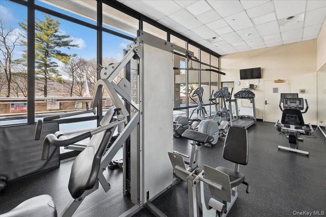 1020 Warburton Avenue 5A, Yonkers, NY 10701