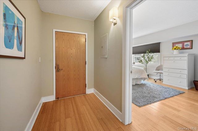 1020 Warburton Avenue 5A, Yonkers, NY 10701