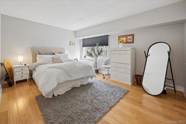 1020 Warburton Avenue 5A, Yonkers, NY 10701