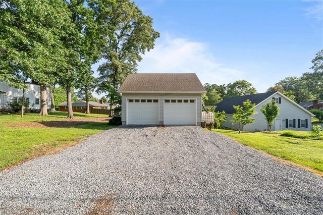 134 Shamrock Road, Asheboro, NC 27203