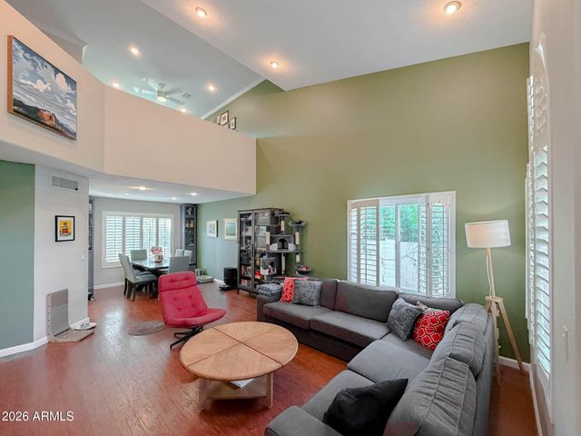 4834 E MONTE Way, Phoenix, AZ 85044