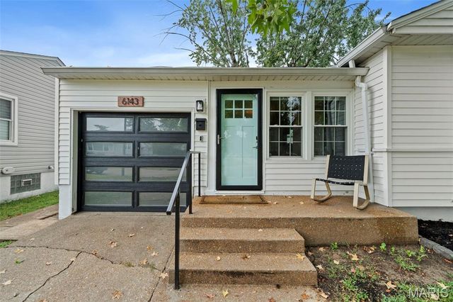 6143 Pointview Lane, St Louis, MO 63123