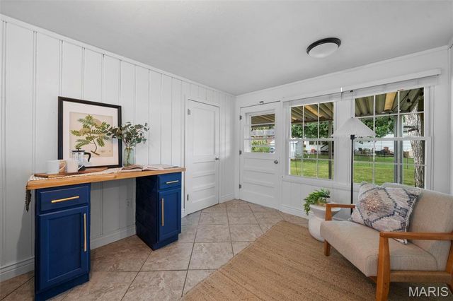 6143 Pointview Lane, St Louis, MO 63123