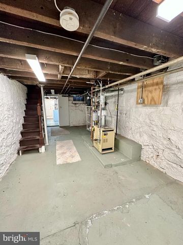 413 N 9TH ST, Allentown, PA 18102
