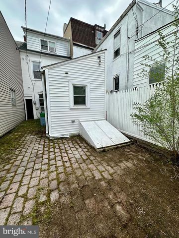 413 N 9TH ST, Allentown, PA 18102