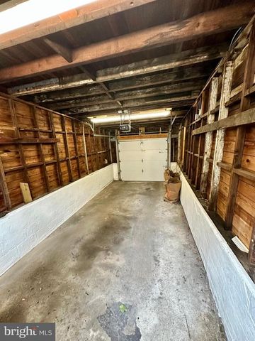 413 N 9TH ST, Allentown, PA 18102