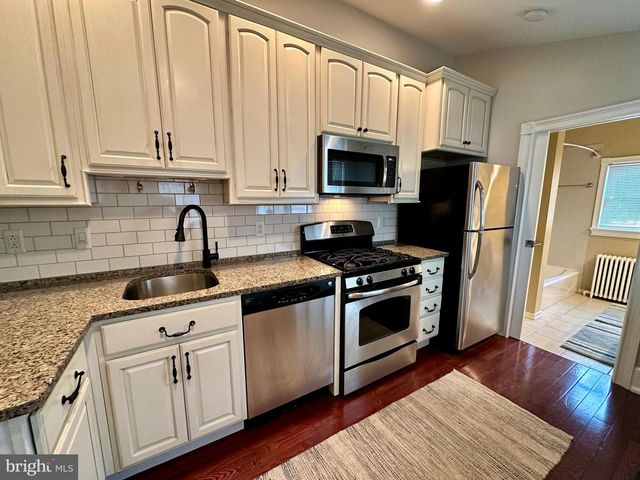 413 N 9TH ST, Allentown, PA 18102