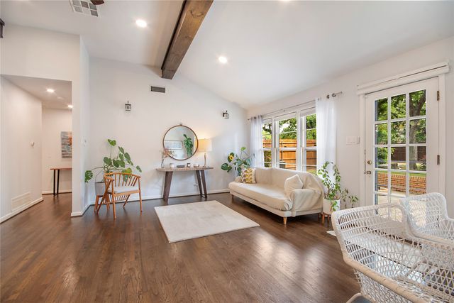 1200 Barker Street, Arlington, TX 76012
