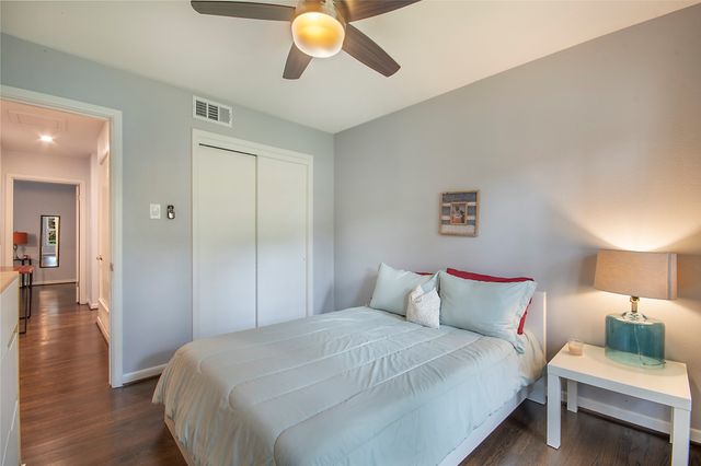 1200 Barker Street, Arlington, TX 76012