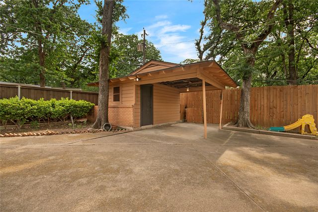 1200 Barker Street, Arlington, TX 76012