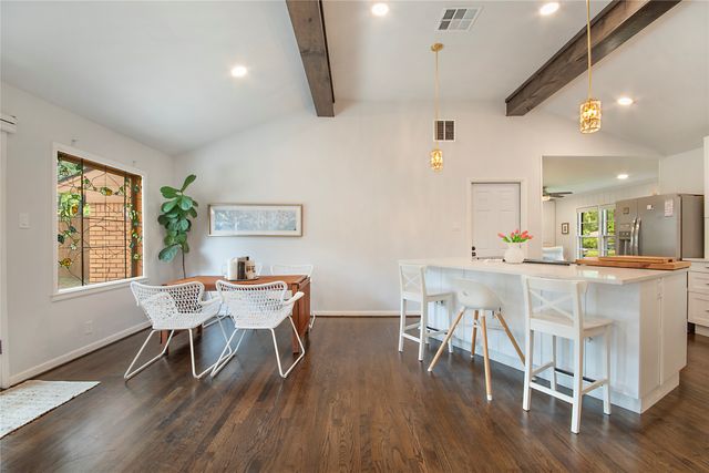 1200 Barker Street, Arlington, TX 76012