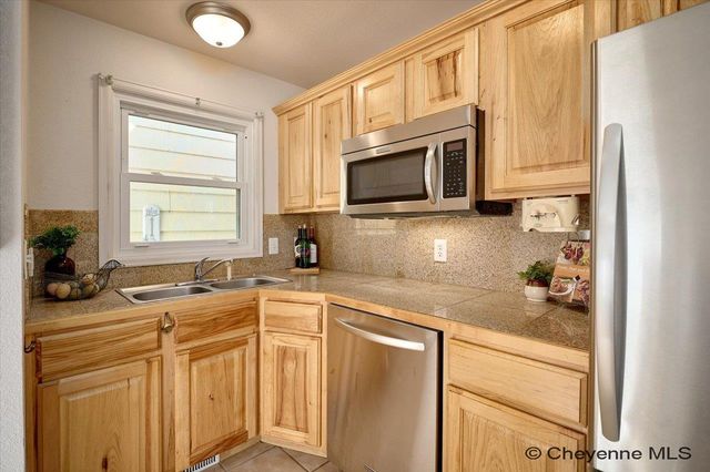 1907 E PERSHING BLVD, Cheyenne, WY 82001