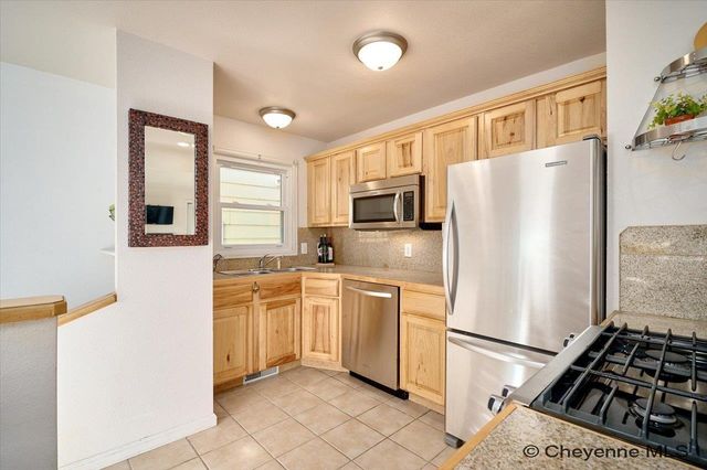 1907 E PERSHING BLVD, Cheyenne, WY 82001