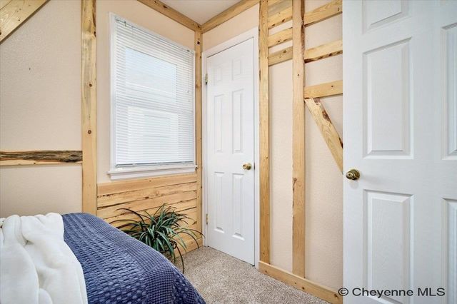 1907 E PERSHING BLVD, Cheyenne, WY 82001