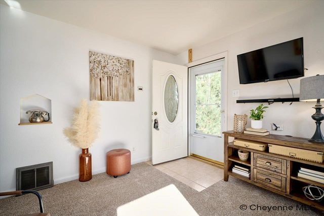 1907 E PERSHING BLVD, Cheyenne, WY 82001