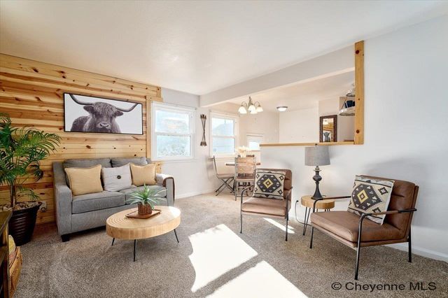 1907 E PERSHING BLVD, Cheyenne, WY 82001