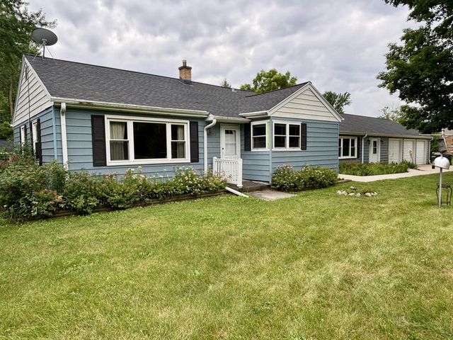 5013 Westfield ROAD, Mequon, WI 53092