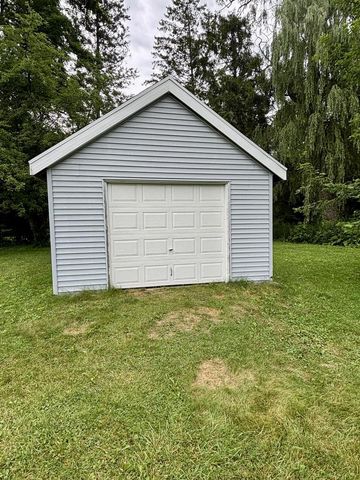 5013 Westfield ROAD, Mequon, WI 53092