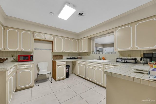 2916 N Taylor Road, Mcallen, TX 78501