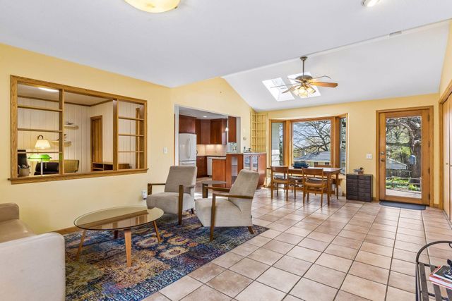 4860 Woodridge Court, Minnetonka, MN 55345