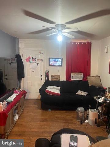 812 MUHLENBERG ST, Reading, PA 19602