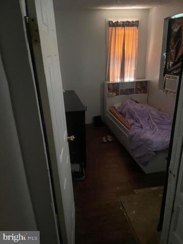 812 MUHLENBERG ST, Reading, PA 19602