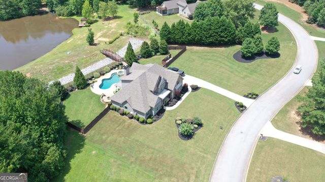 135 Magnolia Place Drive, Senoia, GA 30276