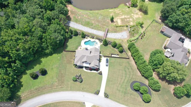 135 Magnolia Place Drive, Senoia, GA 30276