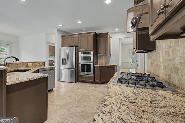 135 Magnolia Place Drive, Senoia, GA 30276
