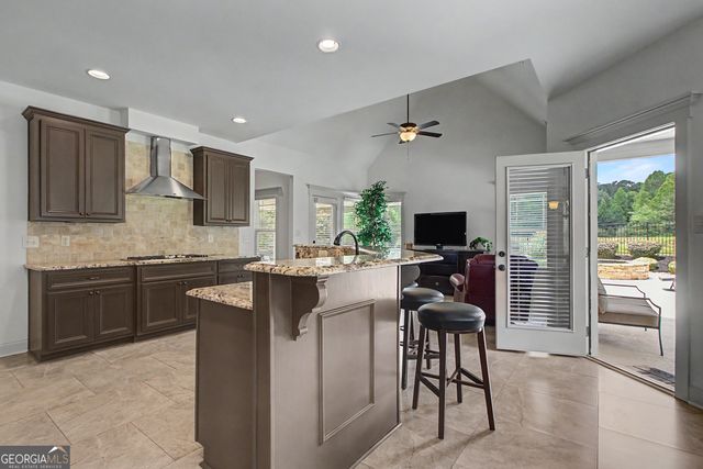 135 Magnolia Place Drive, Senoia, GA 30276