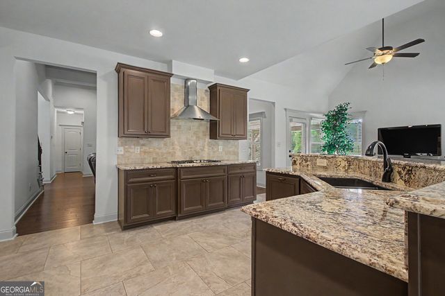 135 Magnolia Place Drive, Senoia, GA 30276