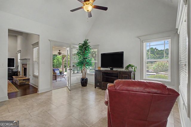 135 Magnolia Place Drive, Senoia, GA 30276