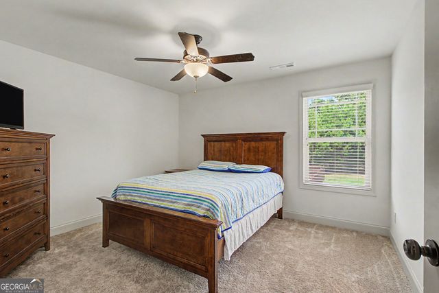 135 Magnolia Place Drive, Senoia, GA 30276