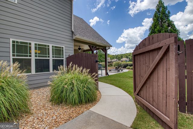 135 Magnolia Place Drive, Senoia, GA 30276