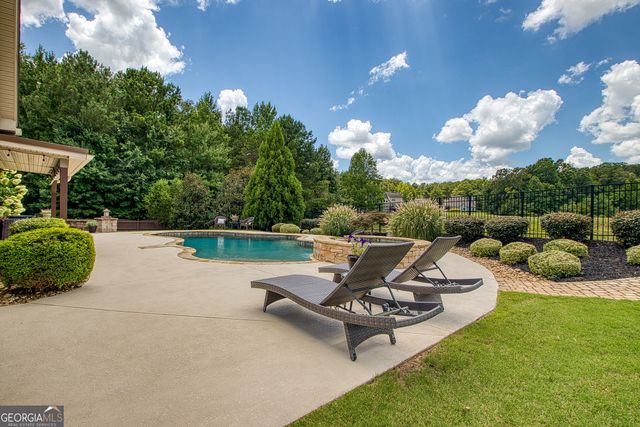 135 Magnolia Place Drive, Senoia, GA 30276