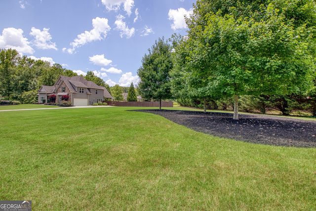 135 Magnolia Place Drive, Senoia, GA 30276