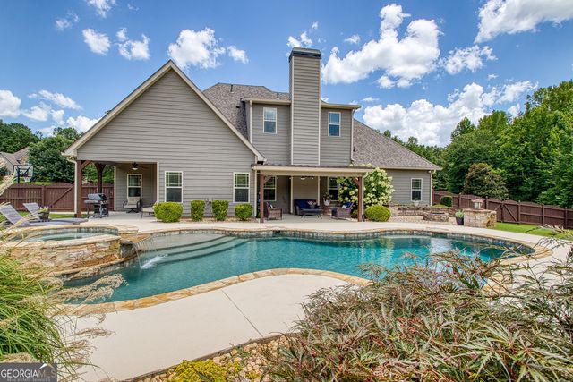 135 Magnolia Place Drive, Senoia, GA 30276