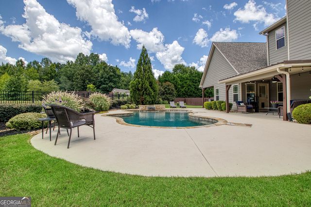 135 Magnolia Place Drive, Senoia, GA 30276