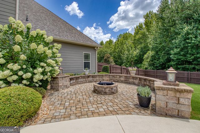 135 Magnolia Place Drive, Senoia, GA 30276