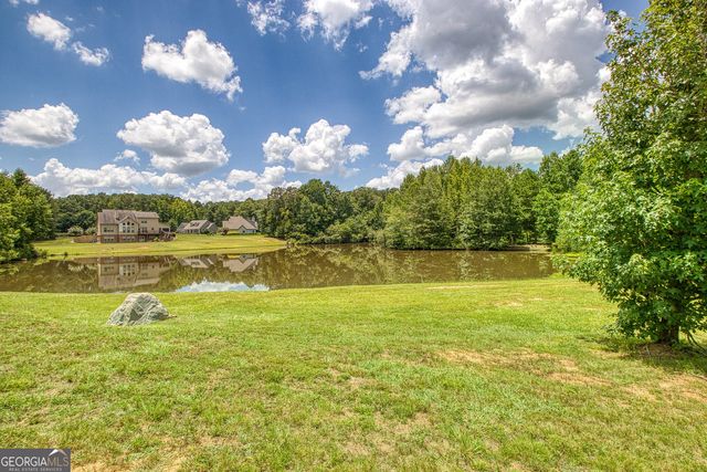 135 Magnolia Place Drive, Senoia, GA 30276