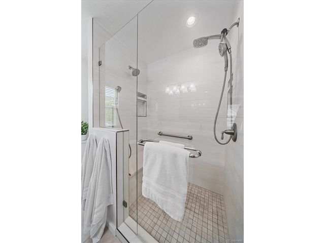 15685 Crystallo Dr, Parker, CO 80134